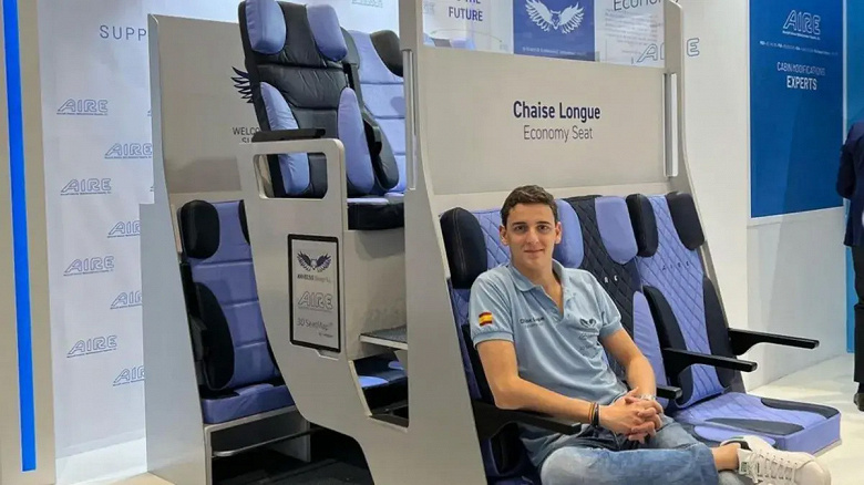 Впихнуть в самолет побольше людей: 23-летний дизайнер предложил устанавливать в эконом-классе авиалайнеров кресла в два яруса